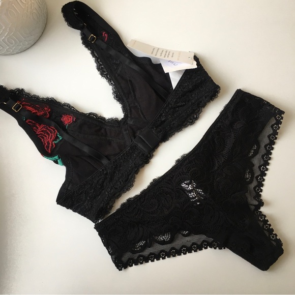 Lingerie set floral embroidered - Picture 4 of 13